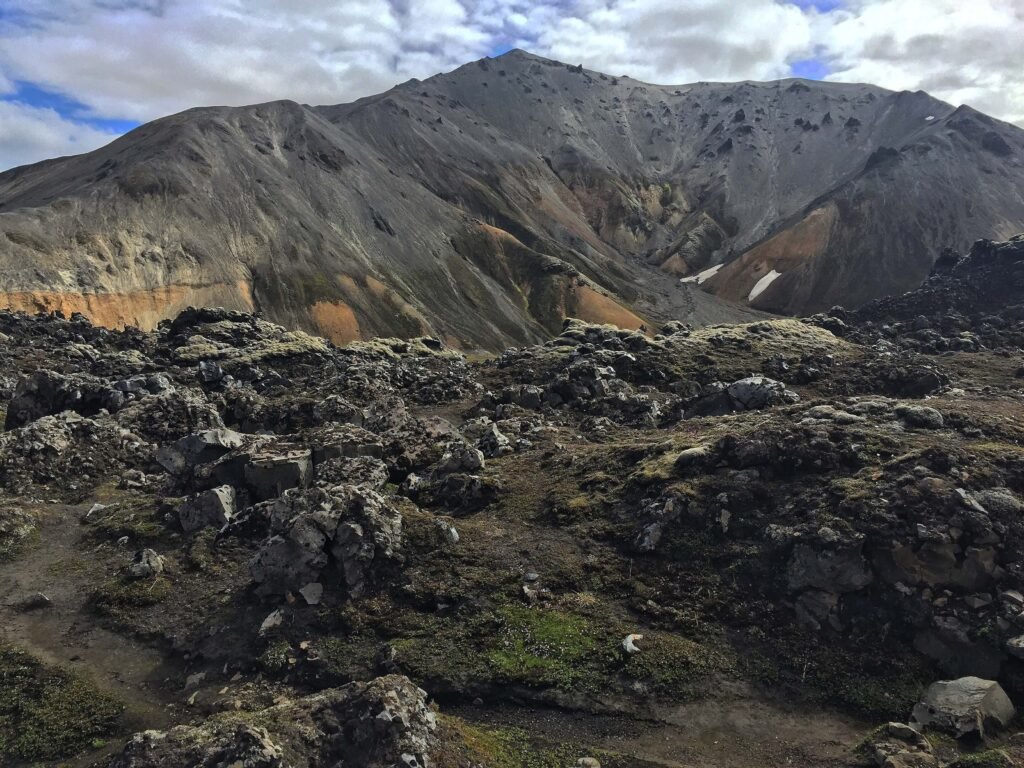 laugavegur multi day trek iceland blafell